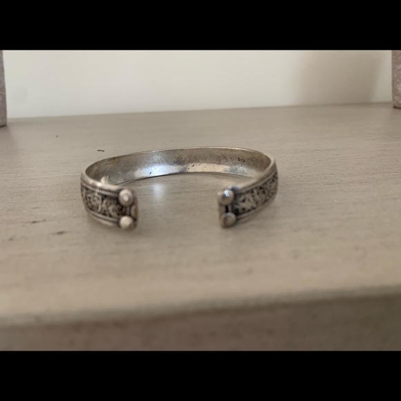 Stackable southwest silver bangle bracelets - Picture 3 of 10